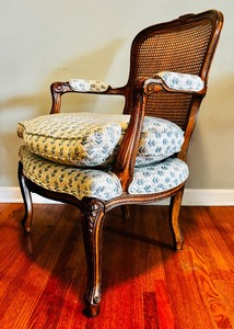 lot 100 image: Vintage Pair of Beautiful Wood and Upholstered Chairs by MGM  Meyer Gunther Martini, New York
