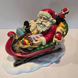 lot 87 image: Festive Ducks Unlimited Santas Helpers Figure