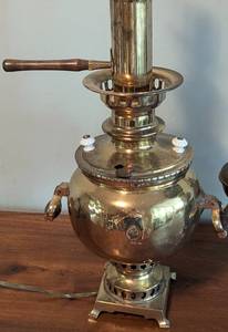 lot 209 image: Pair of Vintage Brass Table Lamps