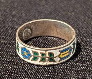 lot 187 image: Sterling and Enamel Floral Ring