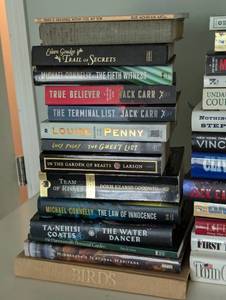 lot 161 image: Assorted Books