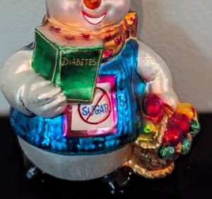 lot 170 image: Radko Snow Sweet Glass Ornament