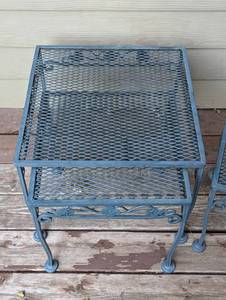 lot 39 image: Metal Patio Nesting Table Set