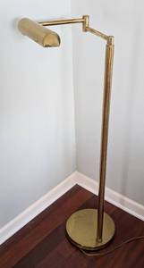 lot 51A image: KochLowy Brass Floor Lamp