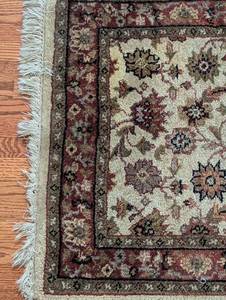 lot 53A image: Small Wool Accent Rug