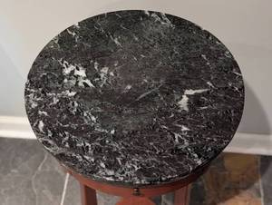 lot 8 image: Petite Round Marble Topped Side Table