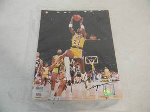 lot 25 image: Los Angeles Lakers MICHAEL COOPER SIGNED SPORTS CENTRE AUTHENTICATED 8 By 10 PHOTO - FANTASTIC PIECE - NICE - SEE PICTURES