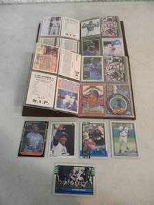 lot 33 image: LARGE BO JACKSON CARD COLLECTION, APPROX 97 CARDS  - VERY NICE - FANTASTIC COLLECTION - SOME GREAT CARDS - SEE PICTURES