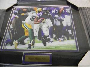 lot 38 image: MINNESOTA VIKINGS Xavier Rhodes #29 AUTOGRAPHED WITH COA Official NFL professionally framed photo, Approx 16 by 14 - NEW - A VERY NICELY DONE PIECE - SEE PICTURES