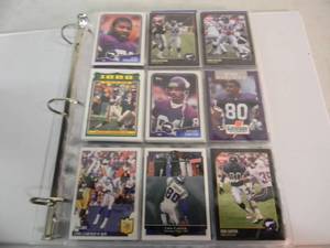 lot 50 image: CARD FOLDER OF 45 VINTAGE MINNESOTA VININGS NFL CARDS - NICE - AWESOME CARDS - SEE PICTURES
