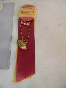 lot 52 image: MINNESOTA GOPHERS FOOTBALL ROSE BOWL 47th Annual Game MINNESOTA vs WASHINGTON Official Game Button Jan 2, 1961 With Vintage Game Stub from Memorial Stadium & 2 Schedules - NICE - AWESOME PIECE - SEE PICTURES