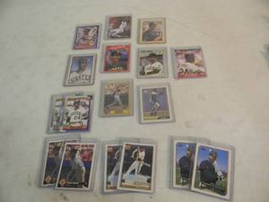 lot 68 image: 16 - PITTSBURGH PIRATES  1 - SAN FRANCISCO GIANTS BARRY BONDS CARD COLLECTION - FANTASTIC COLLECTION - SOME VALUABLE - NICE - SEE PICTURES
