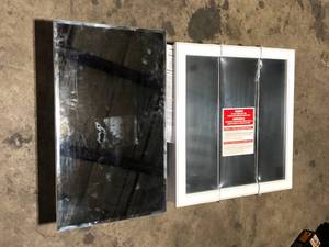 Lot of Assorted Bathroom Items Various Models and Conditions Customer Returns See Pictures