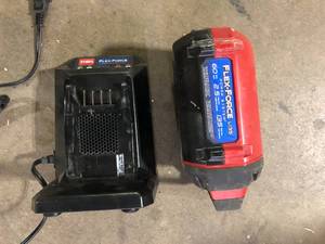 Toro Battery and Charger Customer Returns See Pictures