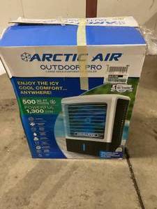 ARCTIC AIR 1300 CFM 3-Speed Settings Portable Evaporative Air Cooler with up to 500 sq. ft. Cooling   Customer Returns See Pictures