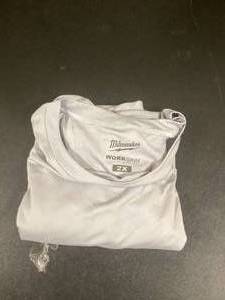 Milwaukee Mens Short Sleeve Work Skin  Shirt Size 2X Customer Returns See Pictures