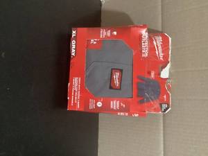 Milwaukee Mens X-Large Gray GRIDIRON CottonPolyester Long-Sleeve Pocket T-Shirt Customer Returns See Pictures