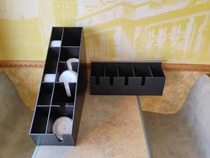 lot 62 image: DRINK LID HOLDER AND CONDIMENTS HOLDER