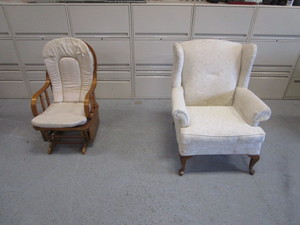 (2) Chairs