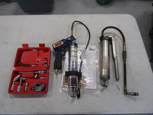 Grease Guns & Accessories