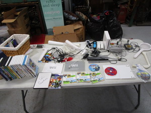 Wii Gaming System, Controllers, Games & Accessories