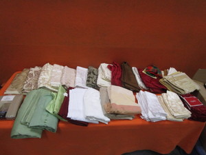 Table Cloths, Table Runners & Napkins