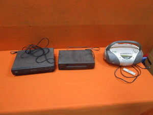 Stereo & VCRs