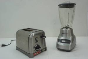 lot 69 image: blendertoaster
