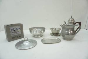 lot 107 image: kitchen dishes