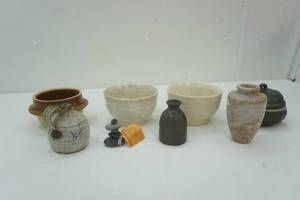 lot 113 image: decor