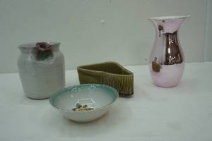 lot 122 image: pottery