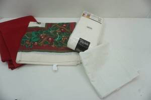 lot 138 image: table clothes