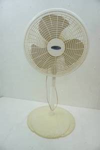lot 157 image: floor fan