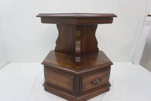 lot 159 image: end table