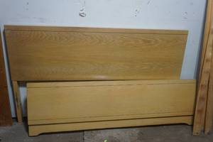 lot 13 image: vintage full size bed frame