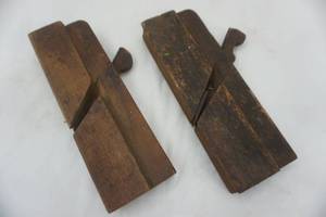 lot 194 image: Antique wood planers