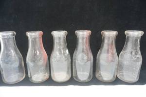 lot 207 image: Vintage glass bottle lot, milk bottles