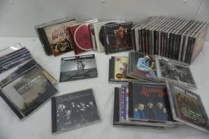 lot 211 image: Large variety CDs country to rock
