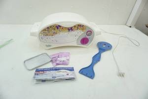 lot 236 image: Easy Bake Oven
