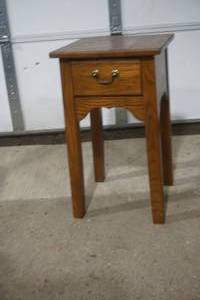 lot 264 image: night stand