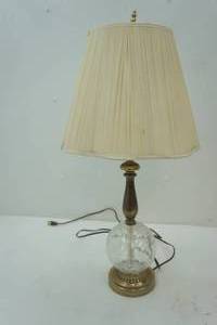 lot 269 image: table lamp