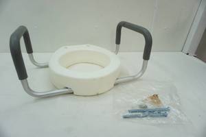 lot 309 image: toilet seat riser