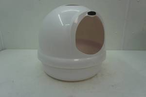 lot 311 image: cat litter dome