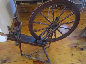 Vintage Spinning Wheel