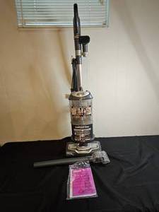 lot 150 image: Shark NV356E S2 Navigator Lift-Away Professional Upright Vacuum