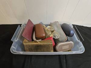 lot 170 image: Lot of Assorted Vintage Eyewear and Cases