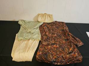 lot 200 image: Womens Clothing and Accessories Lot Approx SZs between L - XXL