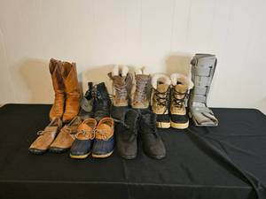 lot 202 image: Assorted Footwear Lot Cowboy Boots, Sneakers, Winter Boots, and More Approx SZs 9 - 9.5