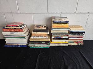 lot 252 image: Large Lot of Various Books