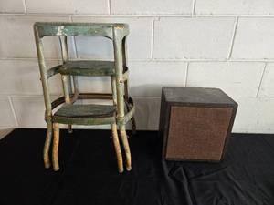 lot 394 image: Vintage Step Stool and Speaker Set